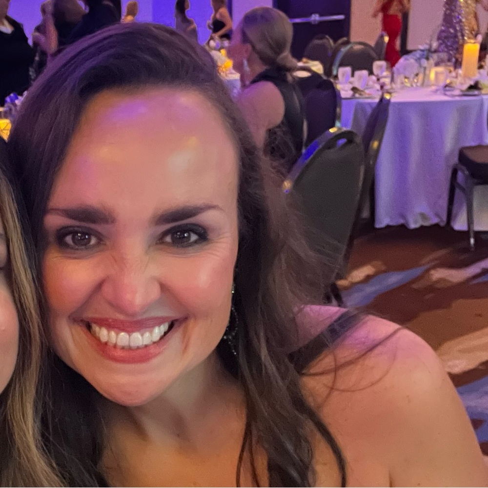 Meet your Posher, Lacy